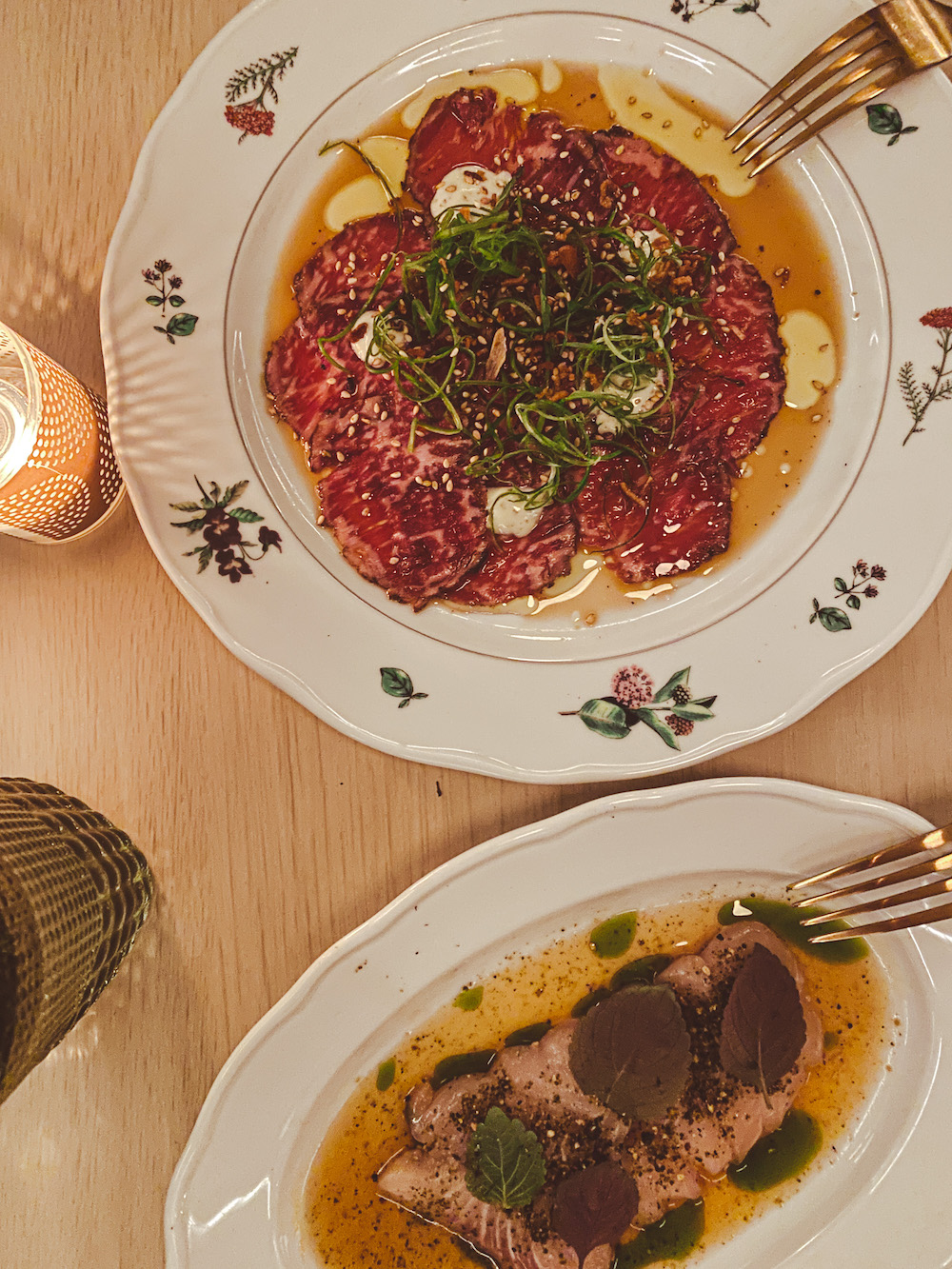 Beef and Fish Tataki at The Pearle Hotel and Spa restaurant. (Photo: Ayman Hbeichi)
