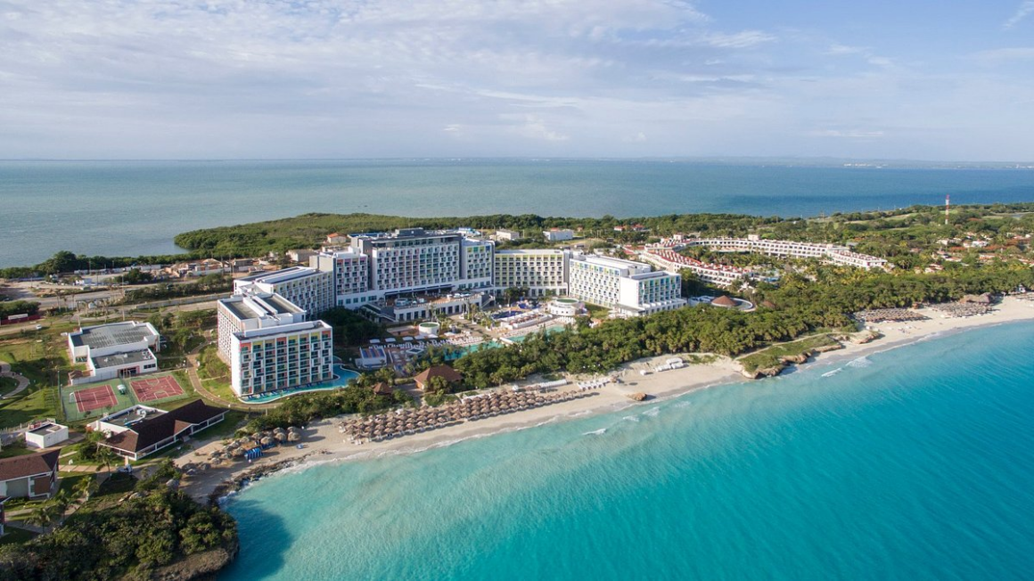 Sunwing Vacations partners with Iberostar Cuba Hotels & Resorts this April to bring travellers the perfect blend of sunshine and savings